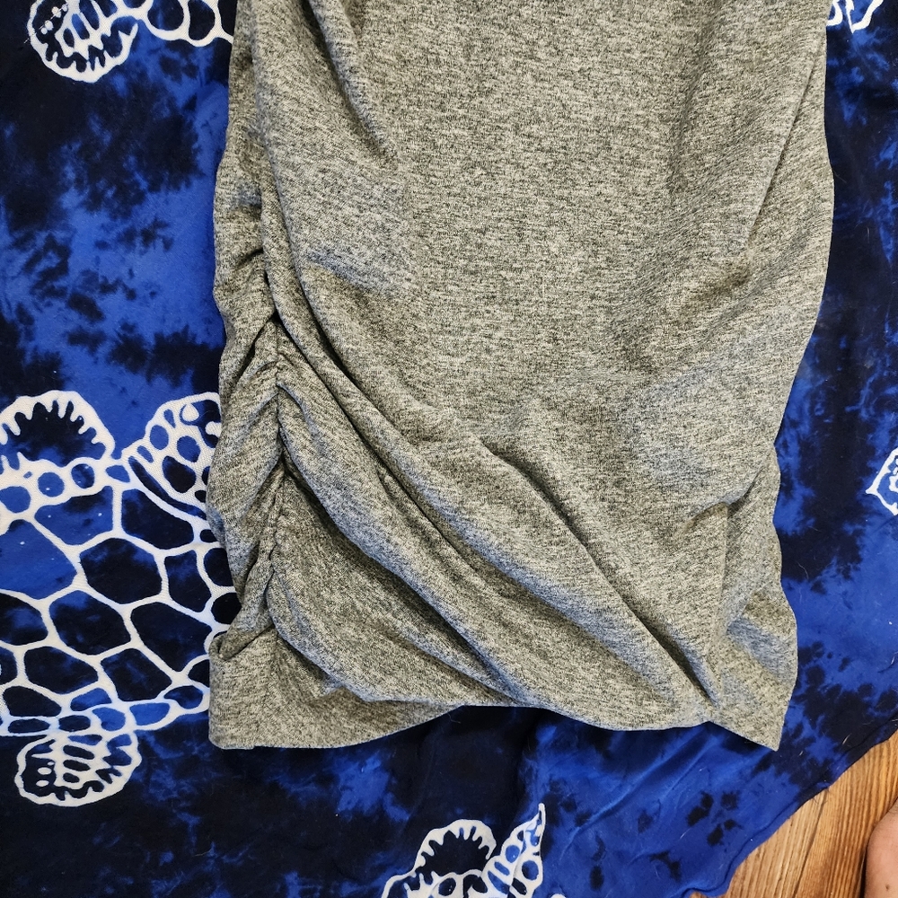 NWT GRAY RUCHED LONG SLEEVE ROUND NECK DRESS XS โ - Picture 5 of 10